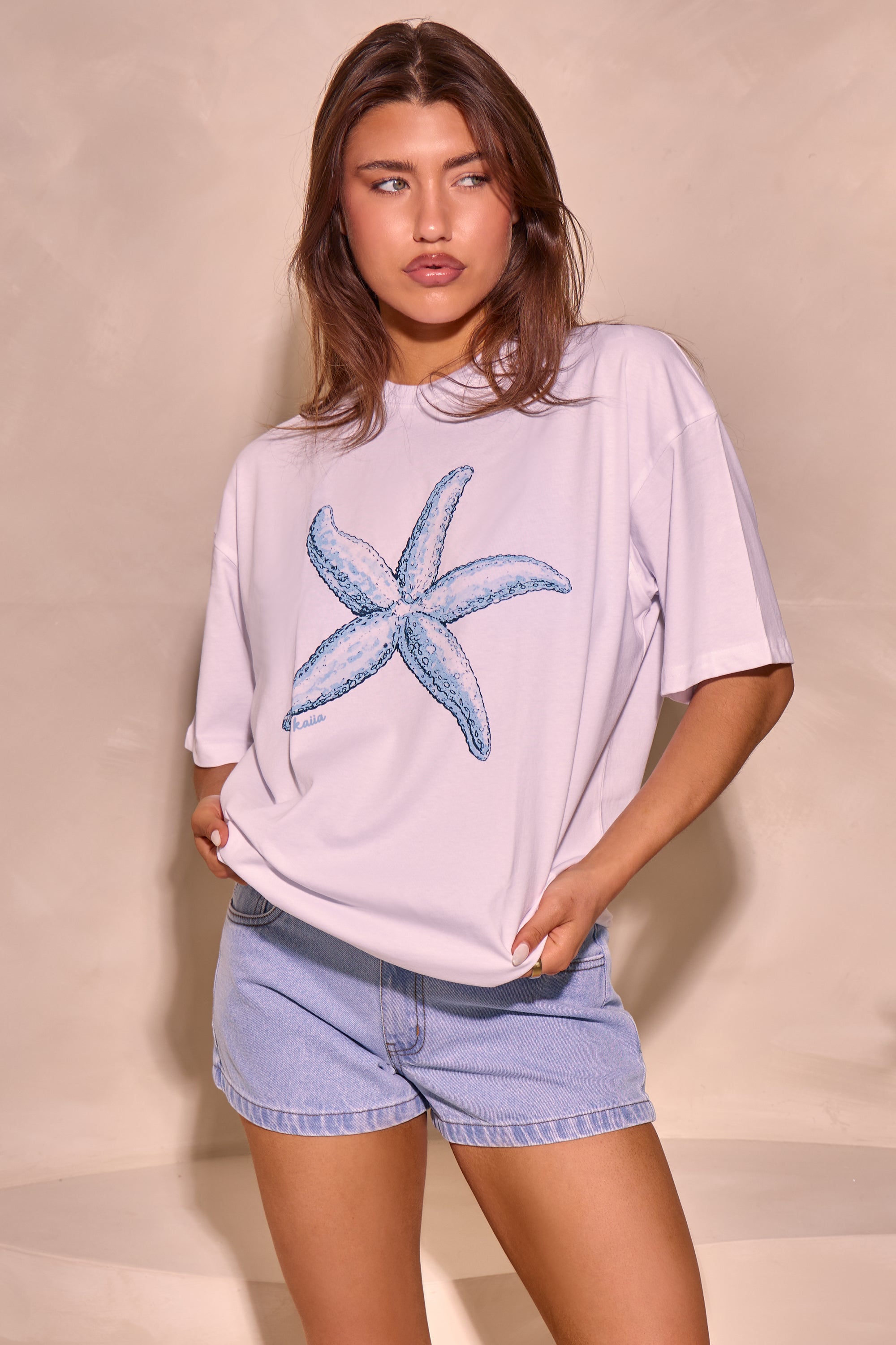 Kaiia Starfish Graphic Oversized T-shirt White