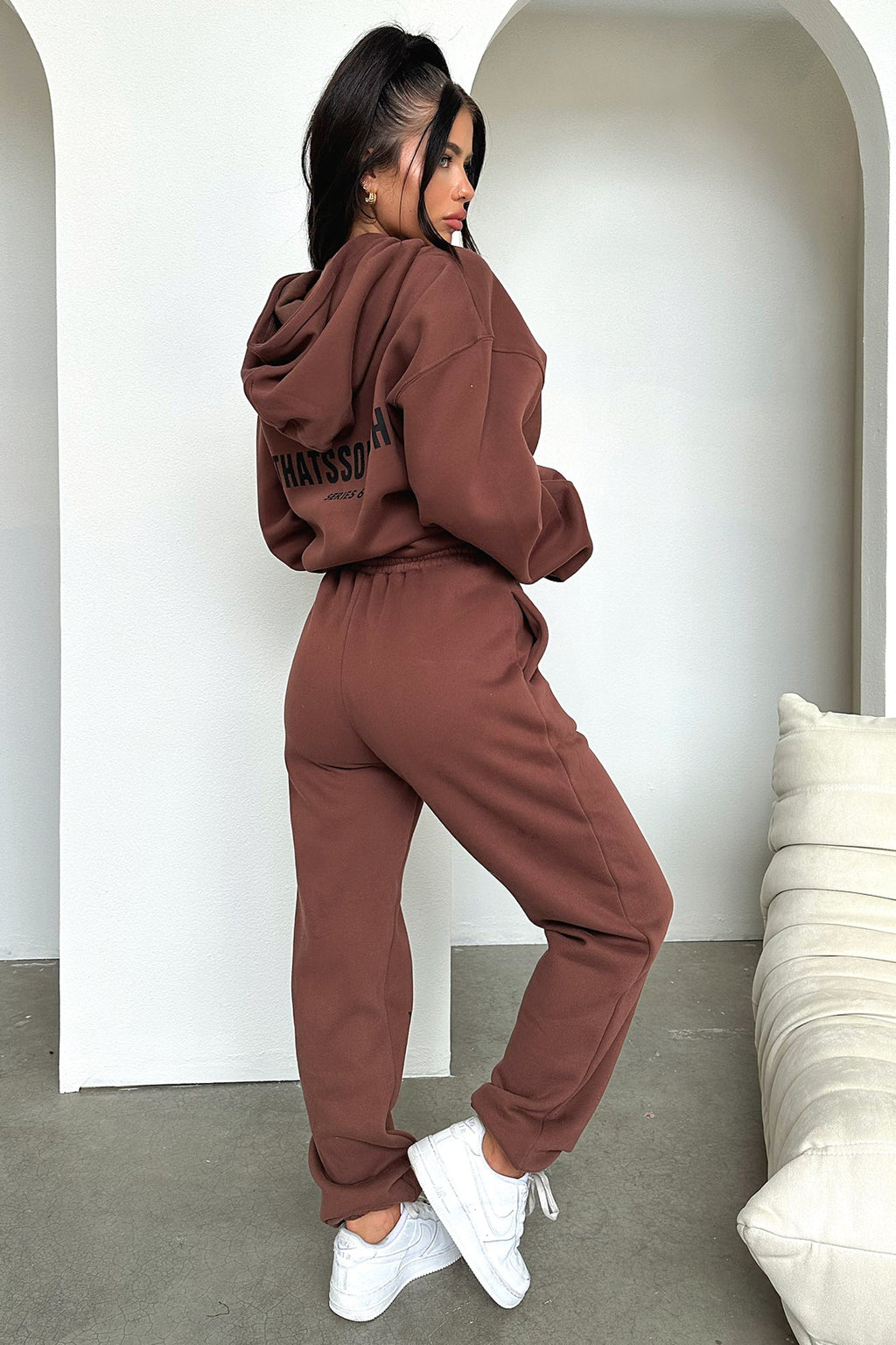 Series 6 Sweatpants - Brown