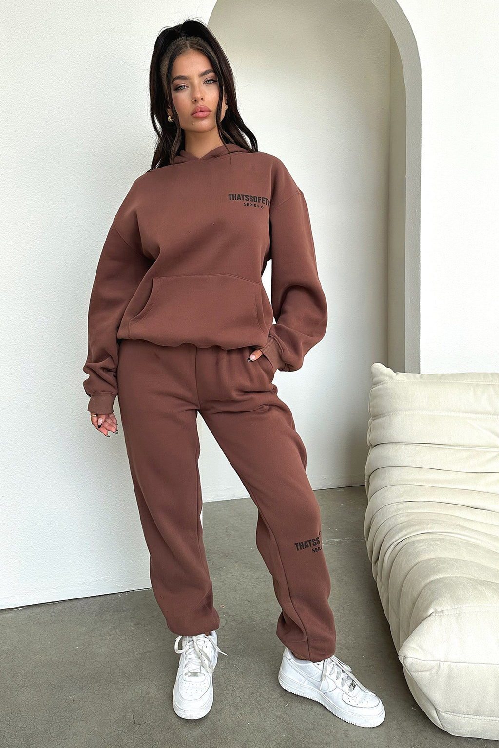 Series 6 Sweatpants - Brown